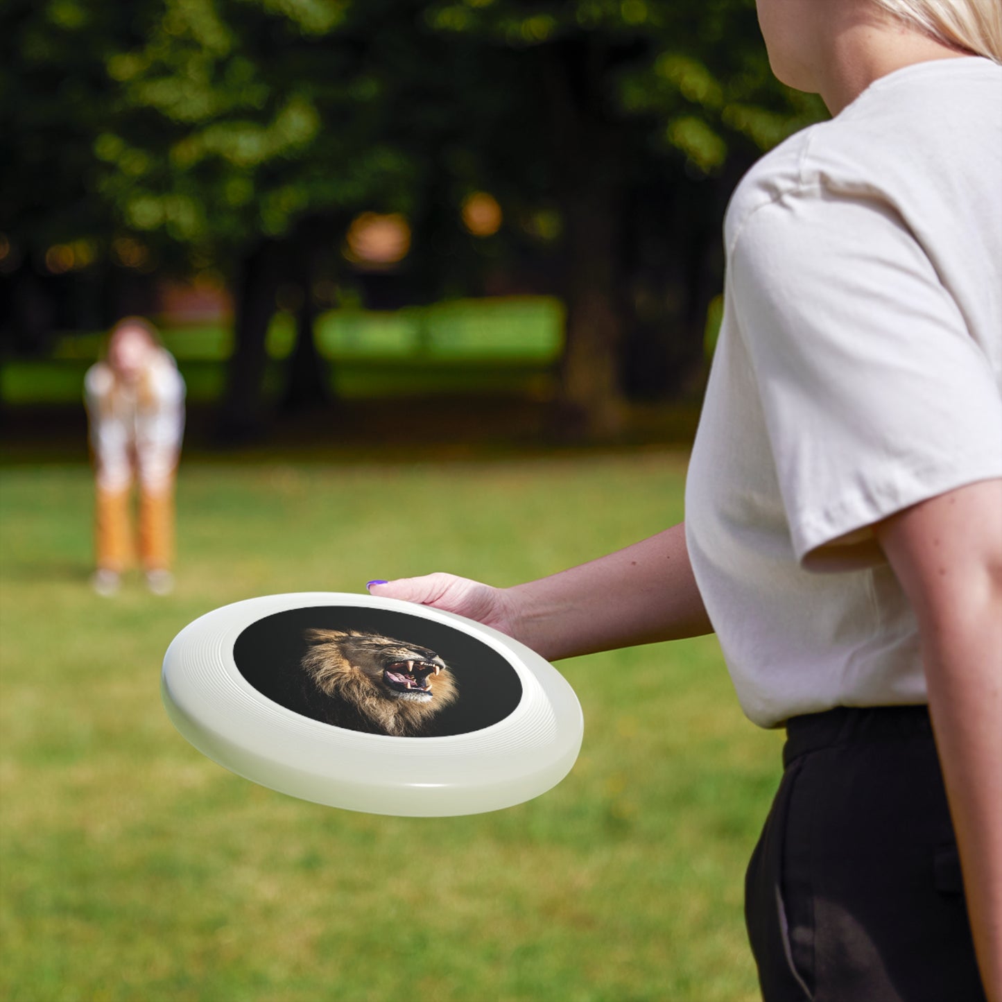 Frisbee - Lion Roar Design